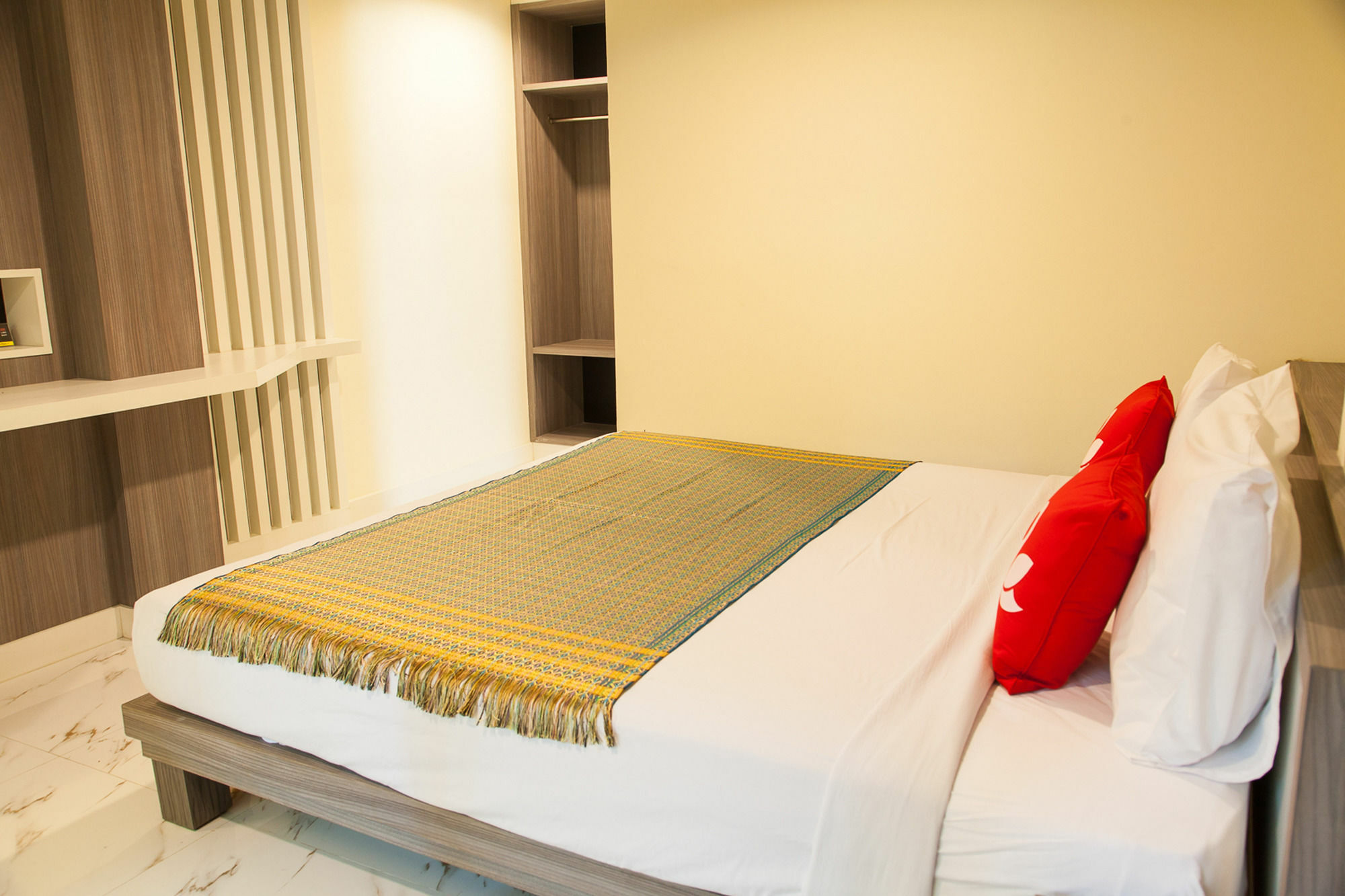 Zen Rooms Samsen 3 Bangkok Kültér fotó