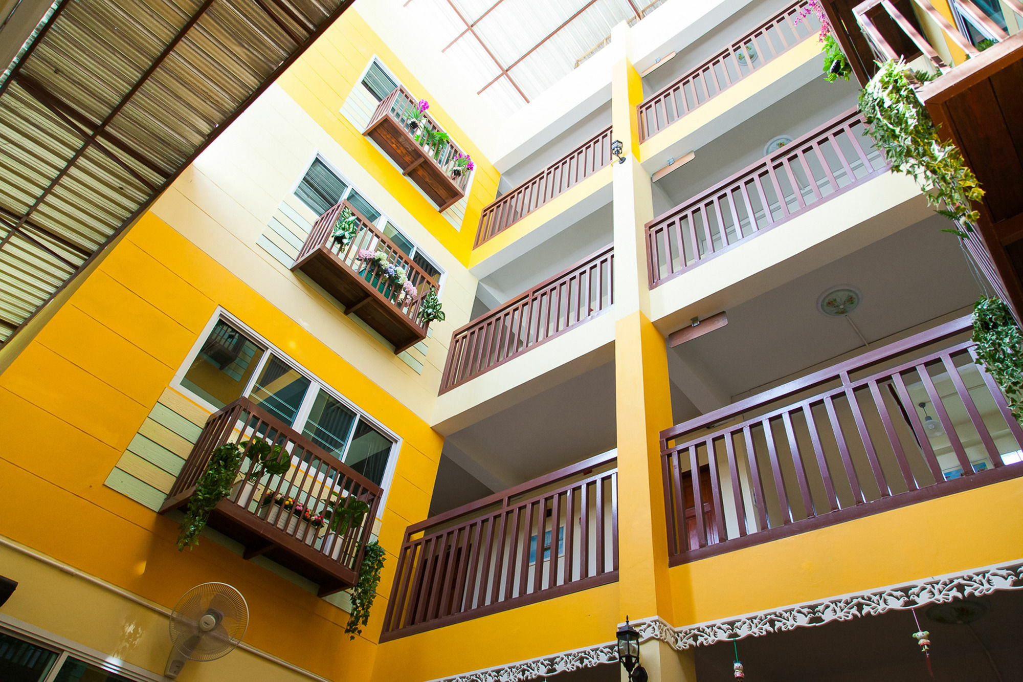 Zen Rooms Samsen 3 Bangkok Kültér fotó